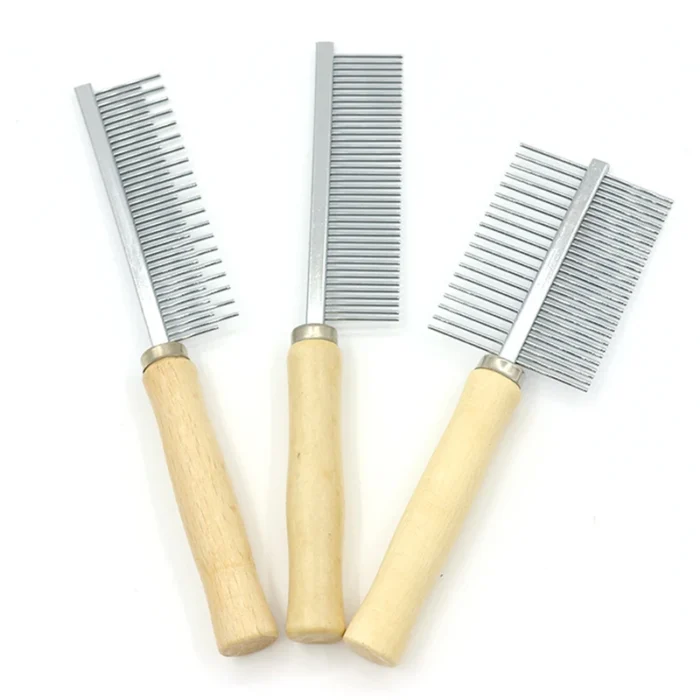 Attrezzatura per la toelettatura del cane pettine per peli di animali domestici pettine per peli di gatto manico in legno pettine per gatti spazzola per cani per capelli lisci accessori per cani - immagine 1