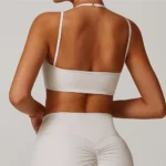 Sweltering - Reggiseno Sportivo Donna con Scollo all'Americana, Push-Up e Design Sexy per Yoga, Fitness e Allenamenti - immagine 6