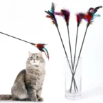 4PCS Colore Casuale Giocattoli Interattivi per Gatti con Bastone e Campanello, Feathers Stick, Teaser per Gattini e Gatti