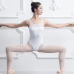 Body da Donna con Cinturino per Spaghetti - Danza Classica Bianca "Lago dei Cigni" per Danza, Pattinaggio e Ginnastica - immagine 6