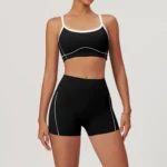 Set Yoga 2 Pezzi Donna - Tuta da Allenamento Sportiva con Pantaloncini a Vita Alta per Yoga, Fitness e Corsa - immagine 5