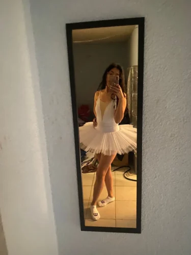 Elegante Body da Ginnastica per Balletto – Alta Croce, Colletto Impiombato a Coda di Pesce con Apertura a Forma di U photo review
