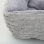 SnugNest™ - Cuccia Quadrata Morbida e Impermeabile per Cani e Gatti - immagine 5