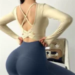 T-Shirt Sportiva Donna a Maniche Lunghe con Imbottitura Integrata e Retro Sexy – Traspirante e Elasticizzata - immagine 2