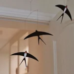 Ciondolo Rondine dell’Equilibrio – Decorazione Elegante per Casa & Giardino - immagine 2