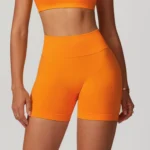 MIKETI – Pantaloncini Sportivi Donna Senza Cuciture a Vita Alta, Traspiranti per Yoga e Allenamento - immagine 4