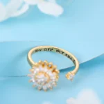 Doyours – Anelli antistress girevoli in acciaio inox placcati oro 18K con simboli Sole, Stella, Evil Eye e Girasole - immagine 2