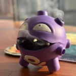 MINISO – Portaincenso Kawaii ispirato a Koffing & Gastly, Vassoio per Zampirone e Aromaterapia da Interni, Stile Anime per Casa o Auto