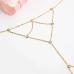 Doyours – Bracciale con anello collegato e nappa in zirconi cubici in acciaio inox placcato oro 18K - immagine 5