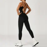 Tuta fitness intera donna con schiena scoperta e spalline incrociate - immagine 6
