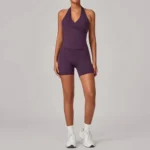 Completo yoga 2 pezzi donna con top corto e pantaloncini - immagine 5