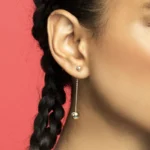 Orecchini pendenti doppia sfera metallo stile punk - immagine 3