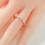 Anello con perle d’acqua dolce stile minimal chic - immagine 3