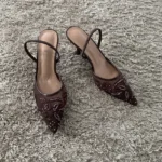 Sandali con tacco alto a punta eleganti con perline - immagine 3