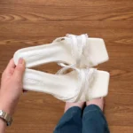 Ciabatte da donna in pizzo con tacco sottile - immagine 2