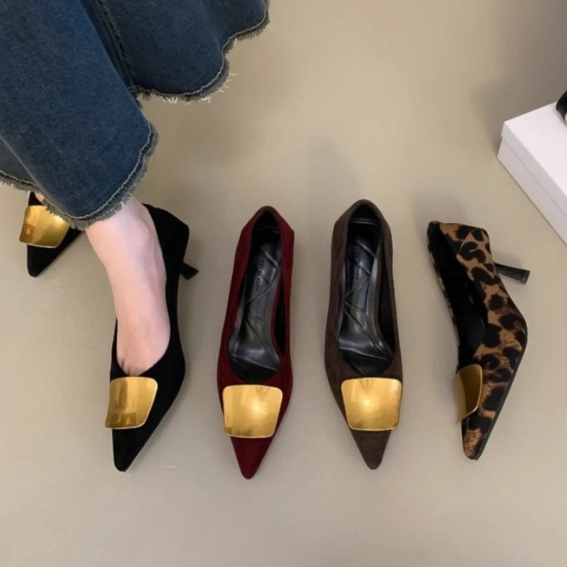 kf-S2497dc4f8d20464faf1d2a6c5021f134u Décolleté slip on donna leopardate in pelle punta affusolata - immagine 1