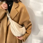 Borsa a tracolla donna in nylon capiente e leggera - immagine 3