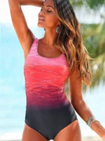 Costume intero stampa sportiva donna con schiena incrociata - immagine 5