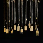 Collana zodiacale vintage in acciaio con ciondolo quadrato - immagine 2