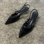 Sandali slingback donna con tacco medio a punta - immagine 5