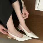 Sandali mules estivi donna con tacco basso elegante - immagine 2