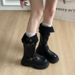 Stivali alti donna con tacco spesso e fibbia western - immagine 3