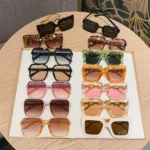 Set 14 occhiali da sole donna stile fashion urbano - immagine 3