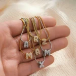 Collana con iniziale in zirconi placcata oro A-Z - immagine 3