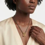 Collana iniziale boho oro con cordino regolabile - immagine 2