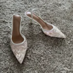 Sandali con tacco alto sottili a punta con ricamo donna - immagine 6