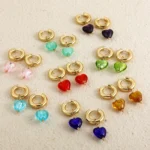 Orecchini pendenti cuore smaltato in acciaio inox oro - immagine 2