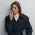 Orecchini a bottone ovali vintage in acciaio inox dorato - immagine 3