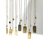 Collana zodiacale vintage in acciaio con ciondolo quadrato