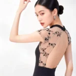 Body danza donna manica corta con ricami eleganti - immagine 6