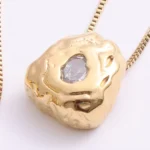 Collana pendente geometrica vintage con zirconi - immagine 4