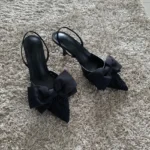 Mules slingback a tacco alto con fiocco e perle - immagine 2