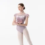 Body danza classica donna in velluto con manica volant - immagine 2