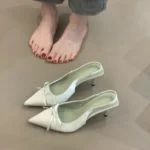 Sandali eleganti da donna con tacco alto e fiocco - immagine 6