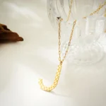 Collana iniziale oro vintage martellata per donna - immagine 3