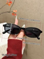 Set 2 occhiali da sole quadrati retrò con rivetti - immagine 6