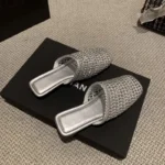 Mules da donna intrecciate con punta chiusa - immagine 5