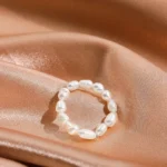 Anello elastico con perle d’acqua dolce naturali - immagine 5