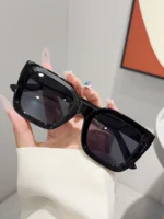 Occhiali da sole quadrati uomo/donna neri e leopardati - immagine 2