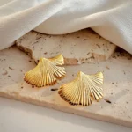 Set collana e orecchini foglia Ginkgo placcato oro - immagine 3