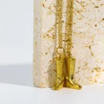 Collana con ciondolo stivale cowboy in acciaio inox - immagine 5