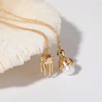 Collana vintage con perla barocca e ciondolo polpo - immagine 5