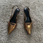 Sandali donna a punta con tacco alto e cinturino elegante - immagine 4