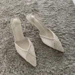 Sandali eleganti da donna con tacco alto sottile - immagine 4