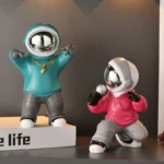 Statua astronauta sportivo in resina per decorazione casa - immagine 4