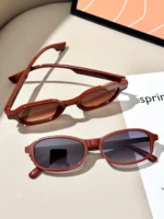 Set 2 occhiali da sole quadrati retrò con rivetti - immagine 4